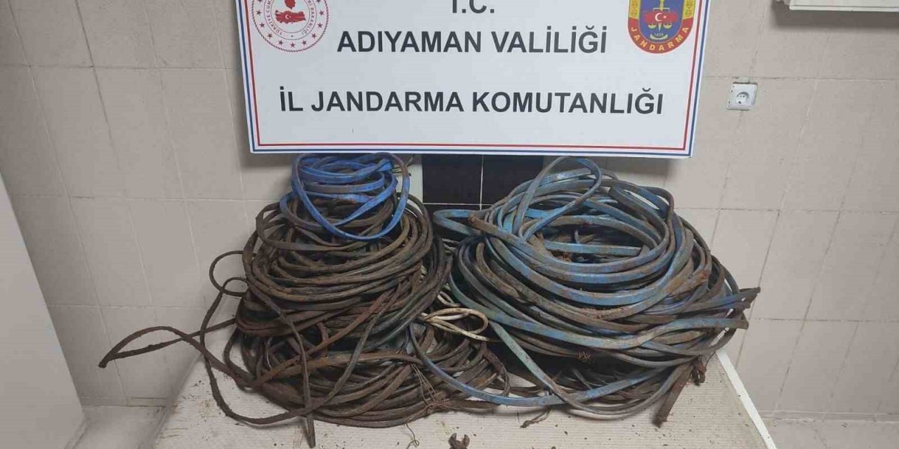 Su motorlarının kablolarını çalan 2 şahıs yakalandı