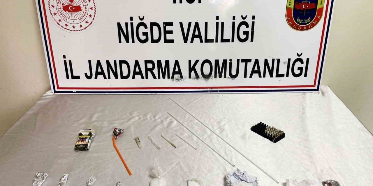 Jandarmadan uyuşturucu operasyonu: 3 tutuklama