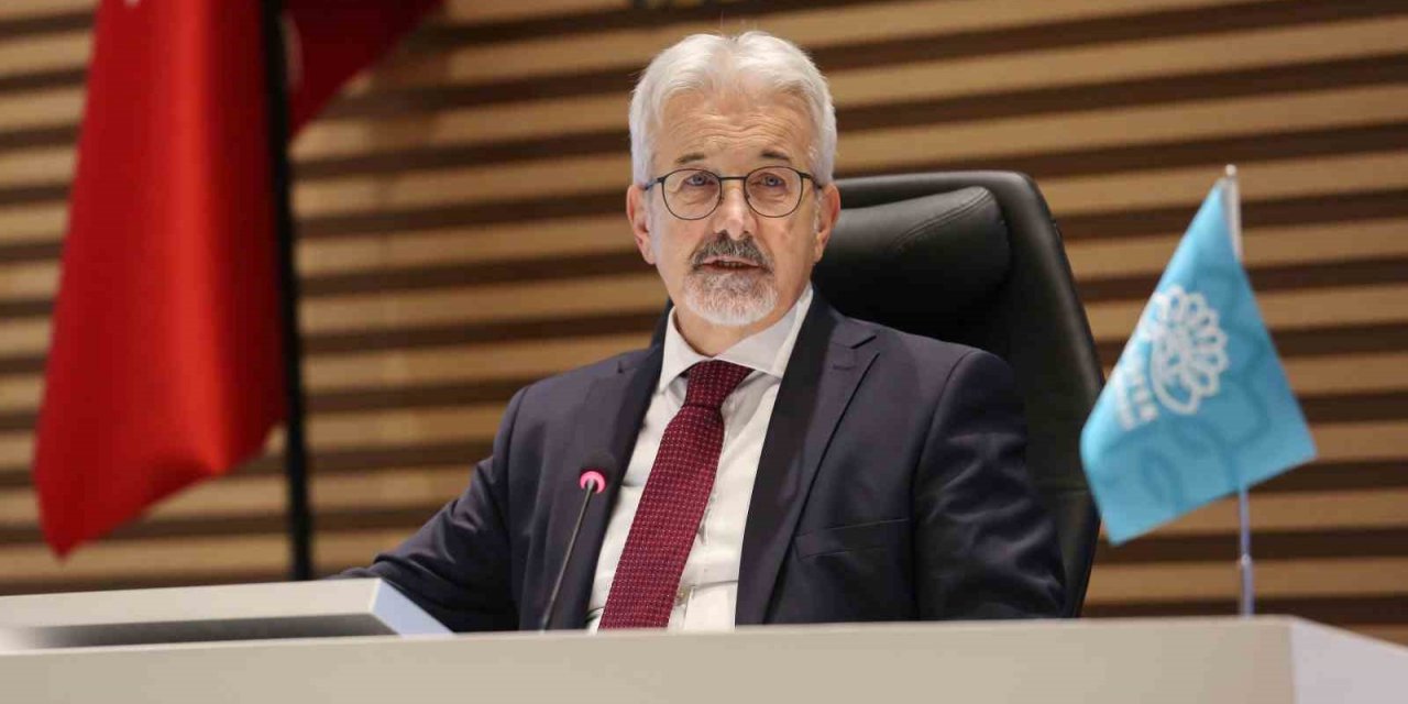 Nilüfer’den üniversite öğrencisine ulaşım desteği