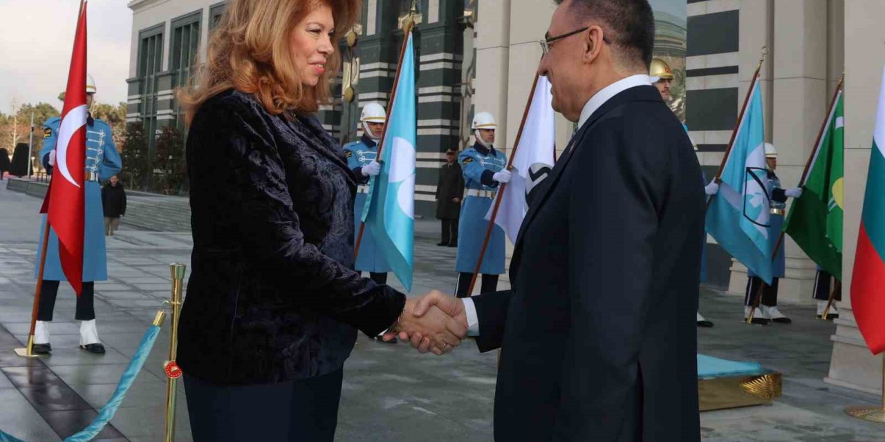 Cumhurbaşkanı Yardımcısı Oktay, Bulgaristan Cumhurbaşkanı Yardımcısı Yotova ile bir araya geldi