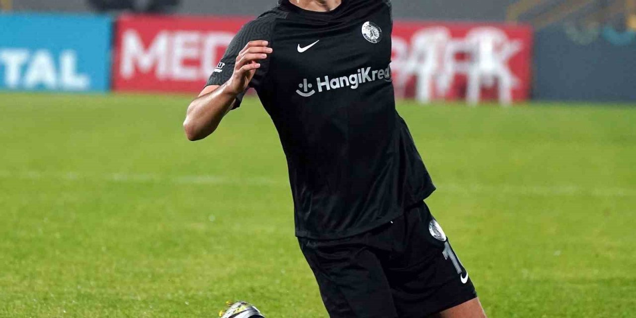 Umut Nayir, İstanbul takımlarını seviyor