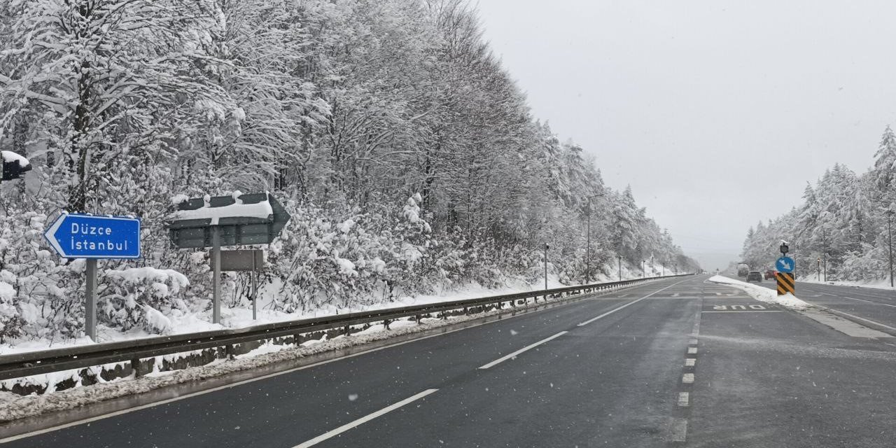 Bolu Dağı’na kar yağışı etkili oluyor