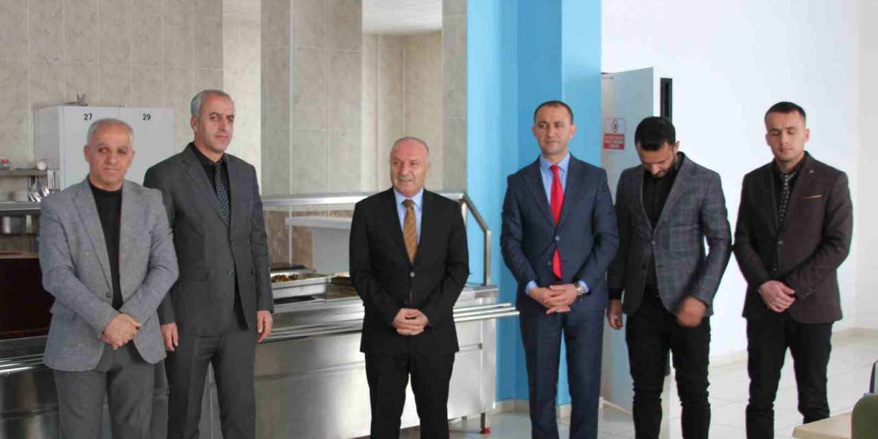 Güroymak’ta öğrencilere ücretsiz yemek desteği