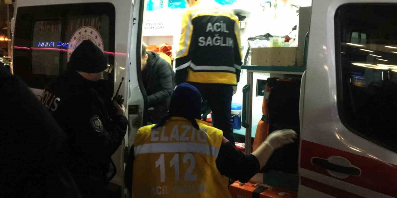 Elazığ’ın en işlek caddesinde bıçaklı kavga: 2 yaralı