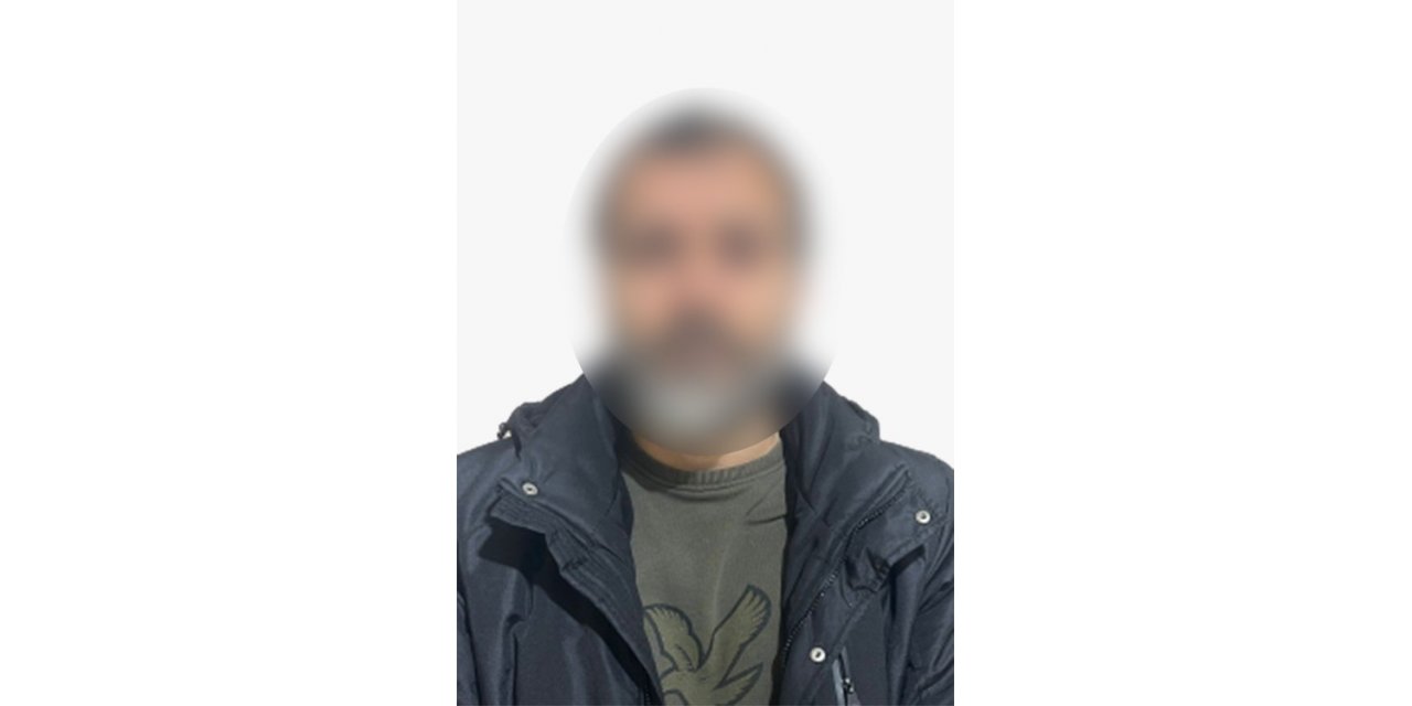 Bağcılar’da çalıştığı iş yerinden toplamda 150 bin lira çalan şahıs kamerada