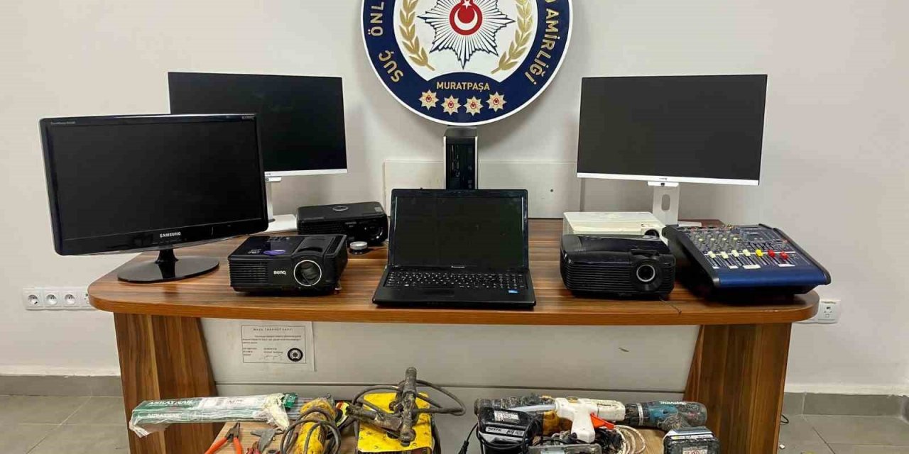 Antalya’da 8 ayrı hırsızlık olayının şüphelisi 5 kişi yakalandı