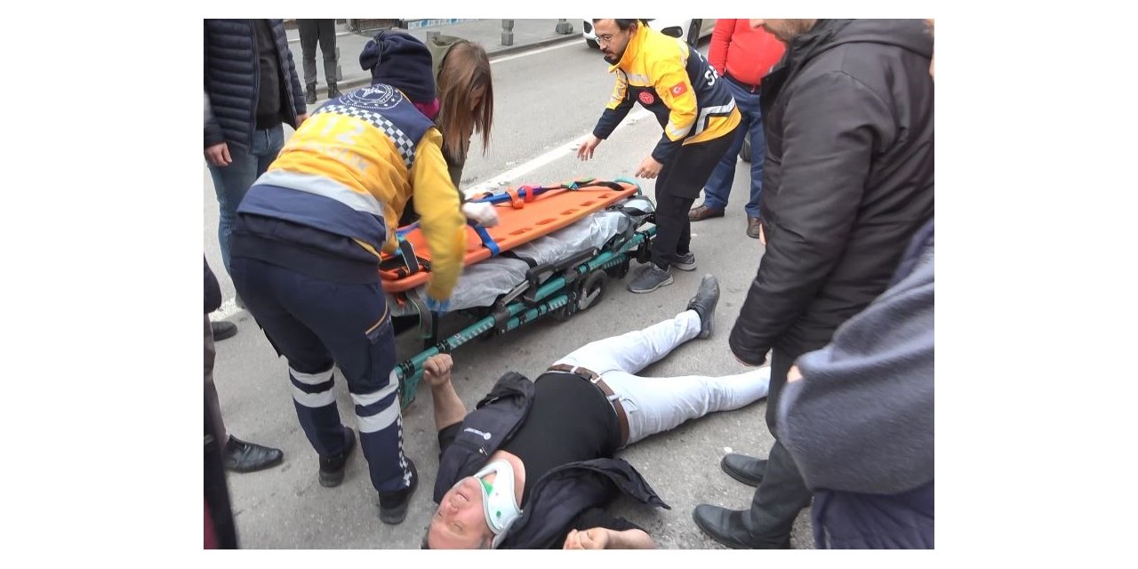 Yolun karşısına geçerken araba çarptı