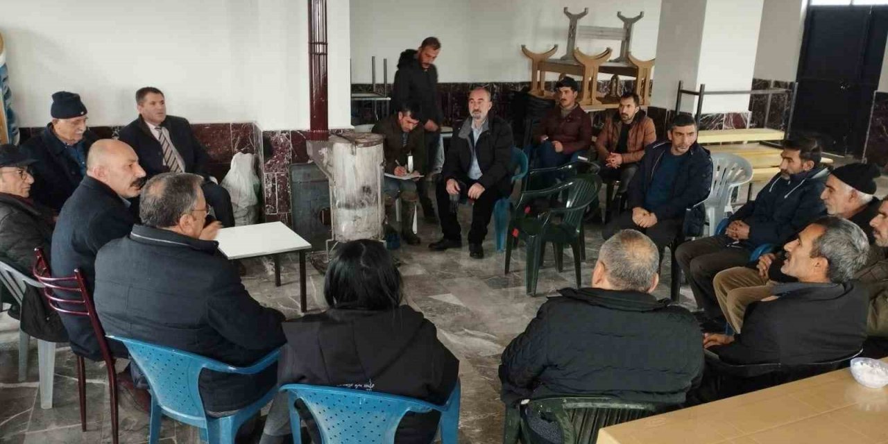 Elazığ’da çiftçileri bilgilendirme toplantıları sürüyor