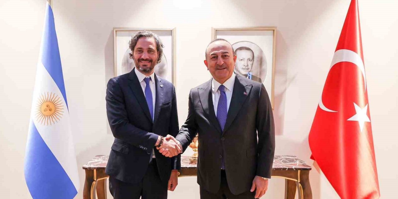 Dışişleri Bakanı Mevlüt Çavuşoğlu’ndan konsolosluk kapatan ülkelere tepki