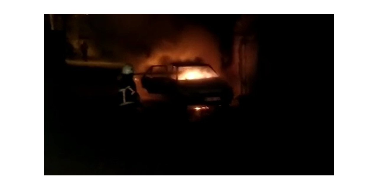 Şanlıurfa’da otomobil alev alev yandı