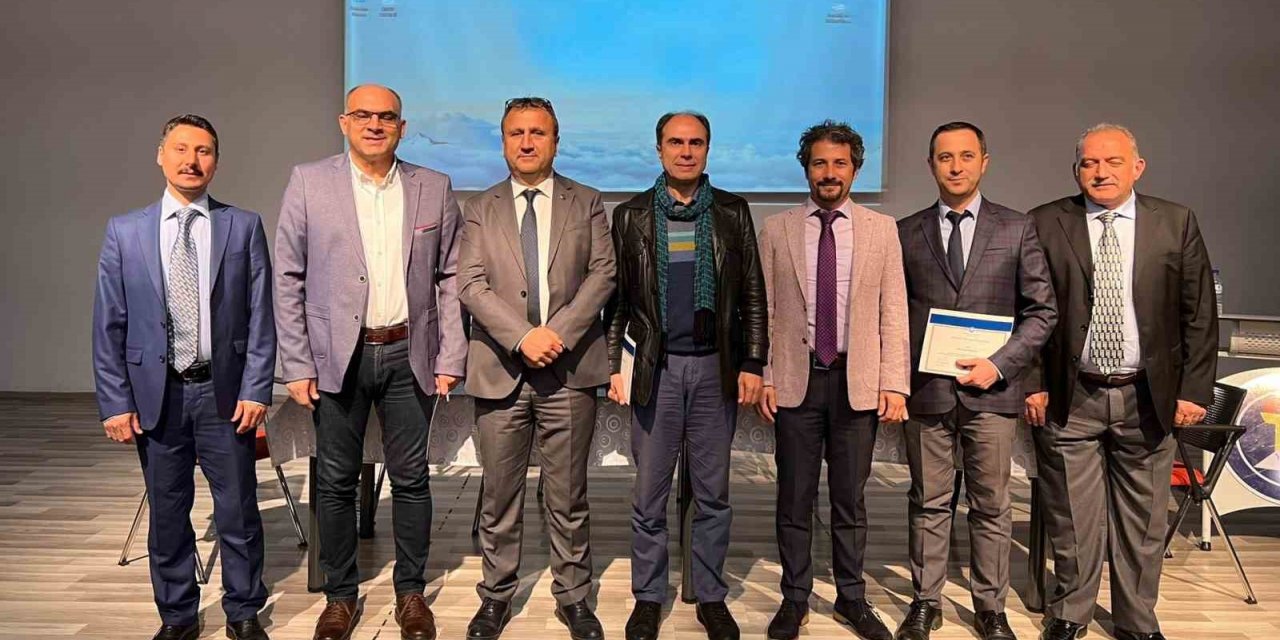 NEÜ’de “Kuraklık ve Bitkisel Üretimde Alternatif Yönelimler” paneli yapıldı