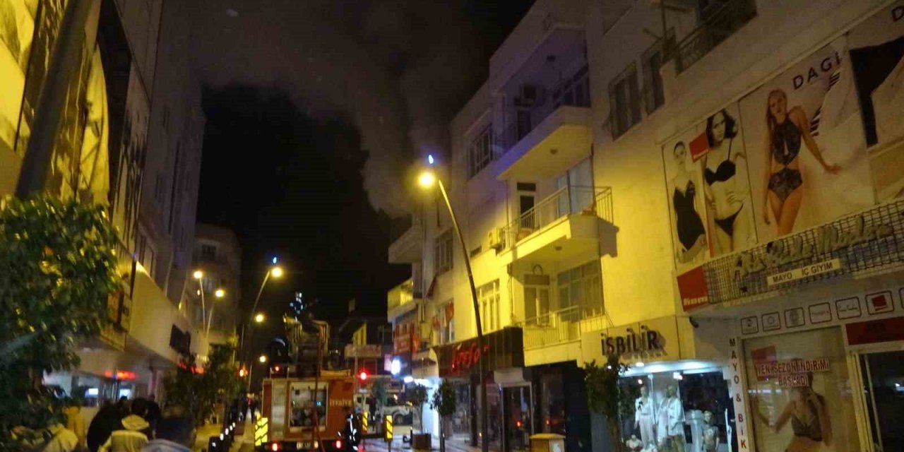 Oturduğu evi yakan kiracı kadın tutuklandı