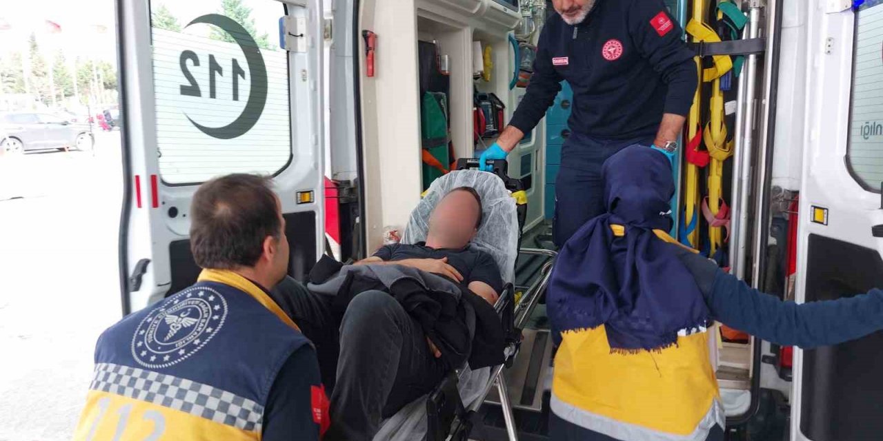 Fabrikada baltalı kavga: 2 yaralı