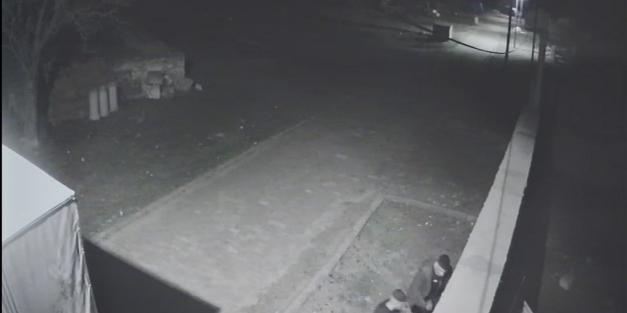 Otomobil aküsü hırsızlığının şüphelileri yakalandı