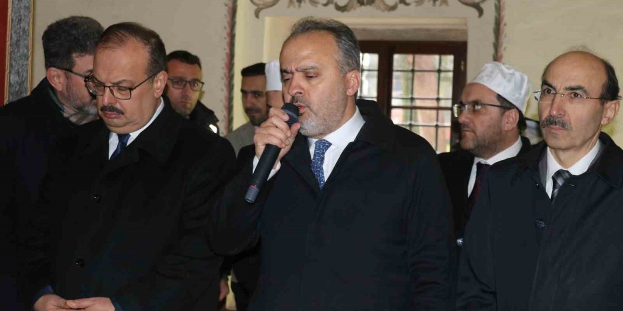 II. Murad Bursa’da dualarla anıldı