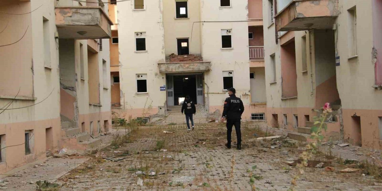 Uşak’ta aranan 41 şüpheli tutuklandı