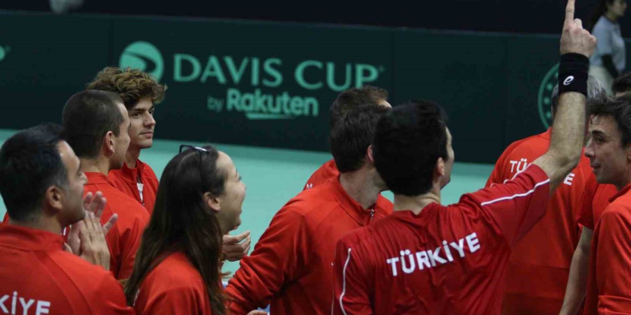 Milli Takım Davis Cup’ta ilk güne iki galibiyetle başladı