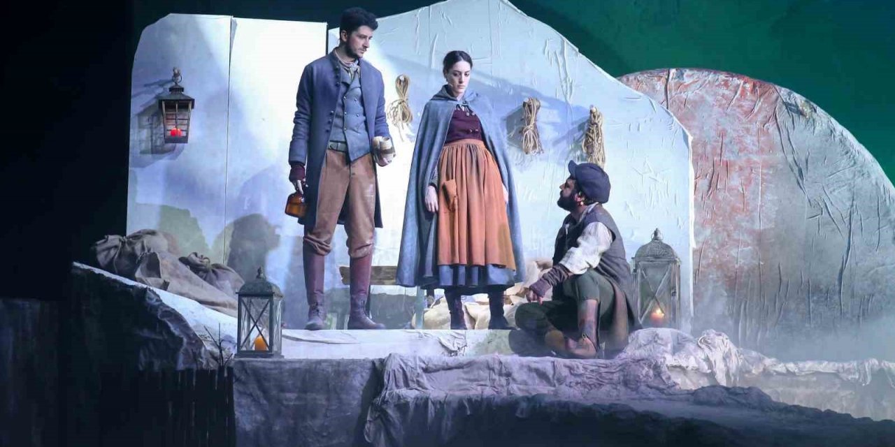 NKT “Dünyanın Bütün İsimleri” ile alkışları topladı