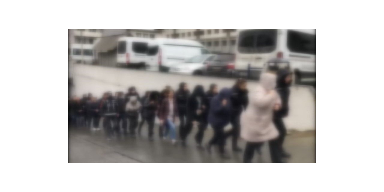 Ataşehir Belediyesine yönelik soruşturmada gözaltına alınan 26 şüpheli adliyeye sevk edildi