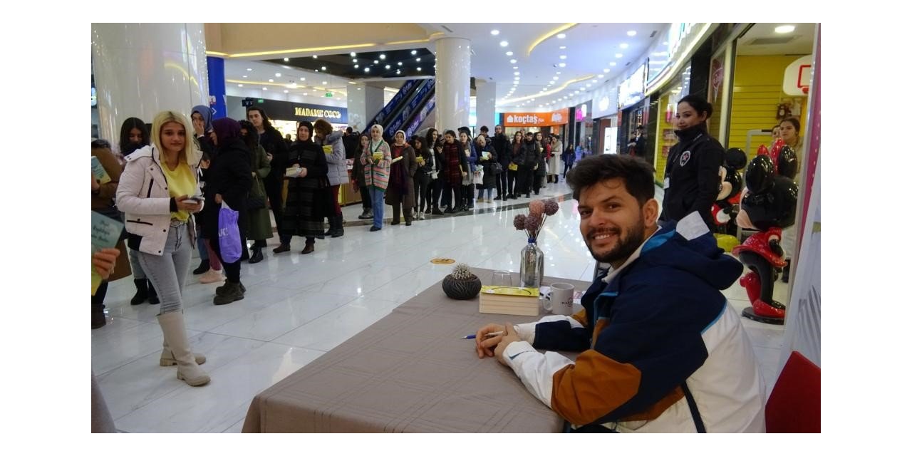 Mardin’de kar yağışını rağmen imza gününe yoğun ilgi