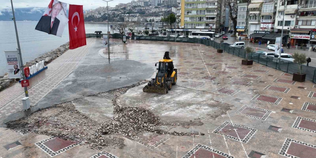 Gemlik meydanına estetik dokunuş