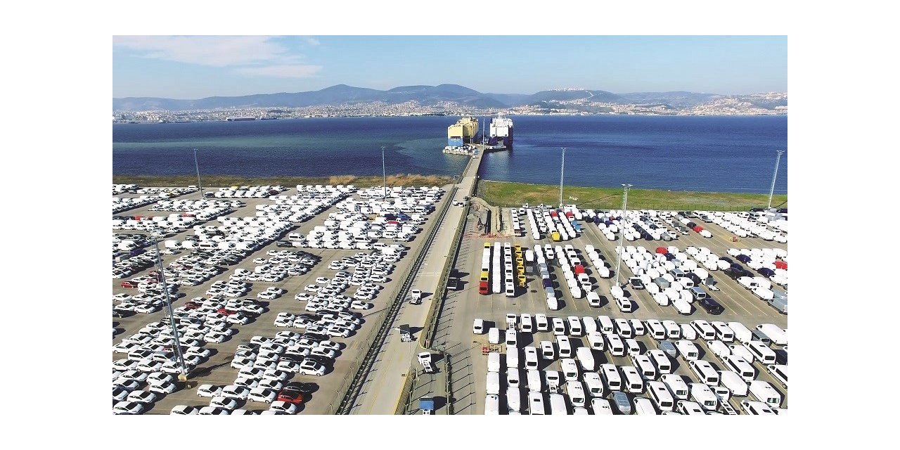 Otomobil ithalatında yeni kurallar! Ek yükümlülük Resmi Gazete'de