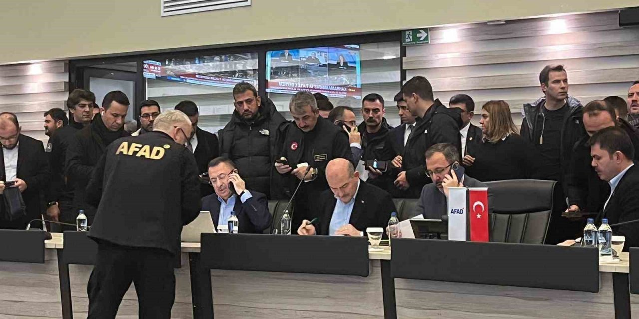 Bakan Soylu: “Sabah saat 04.17 civarında 7.4 büyüklüğünde Kahramanmaraş merkezli bir deprem oldu”