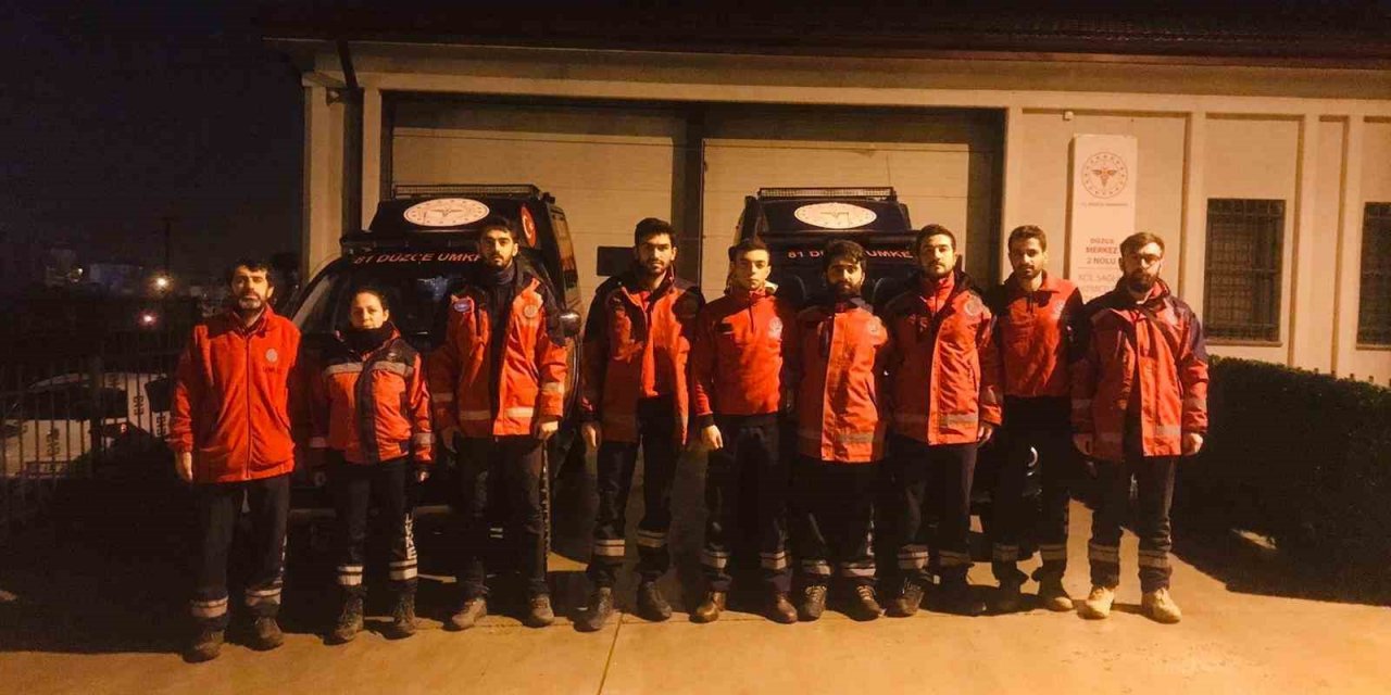 Düzce’den deprem bölgesine sağlık ekipleri yola çıktı