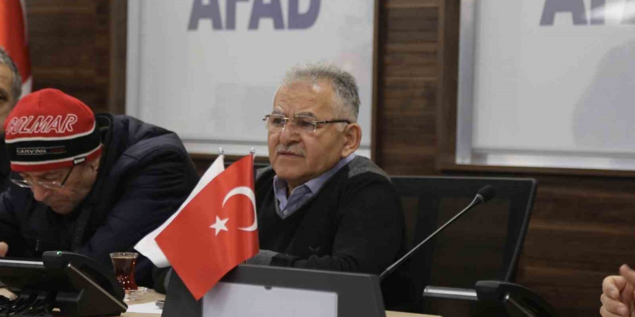 Başkan Büyükkılıç, Vali Çiçek başkanlığında Deprem Kriz Masası’na katıldı