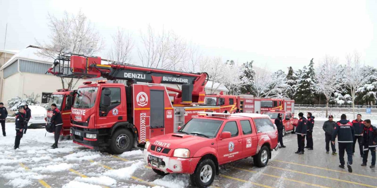 Denizli’den deprem bölgesine destek