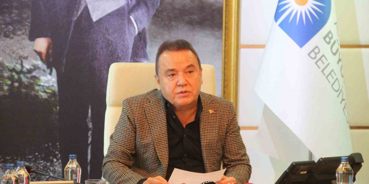 Başkan Böcek’ten depremzedelere konaklama daveti