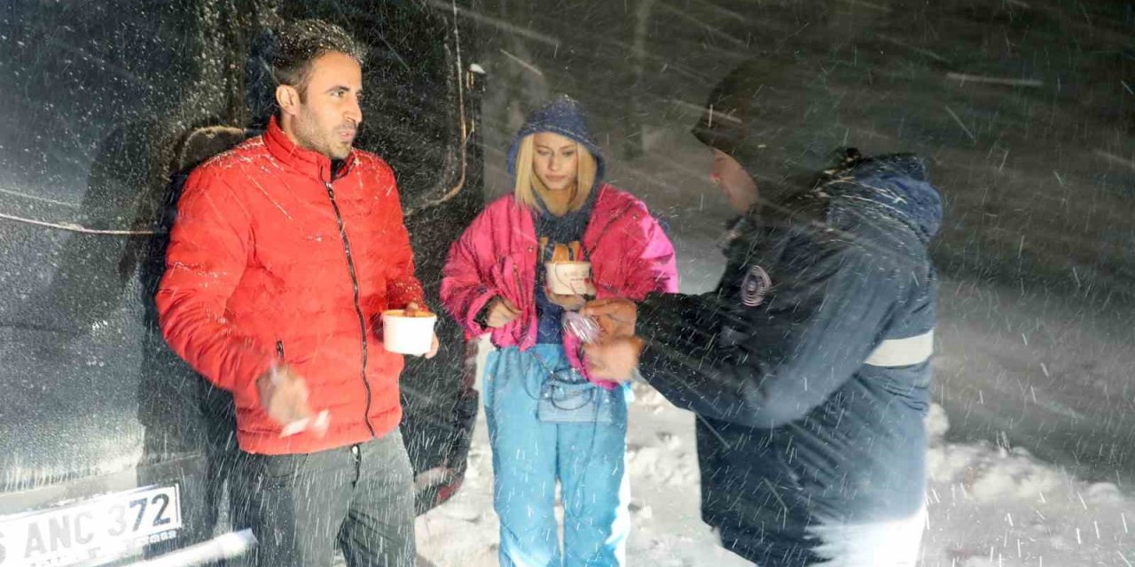 Bursa Büyükşehir’in kar ekipleri sahada