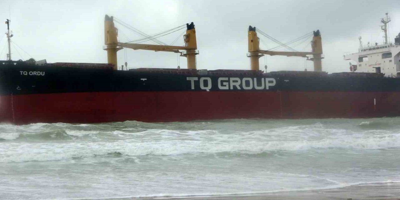 Şile’de kuru yük gemisi karaya oturdu