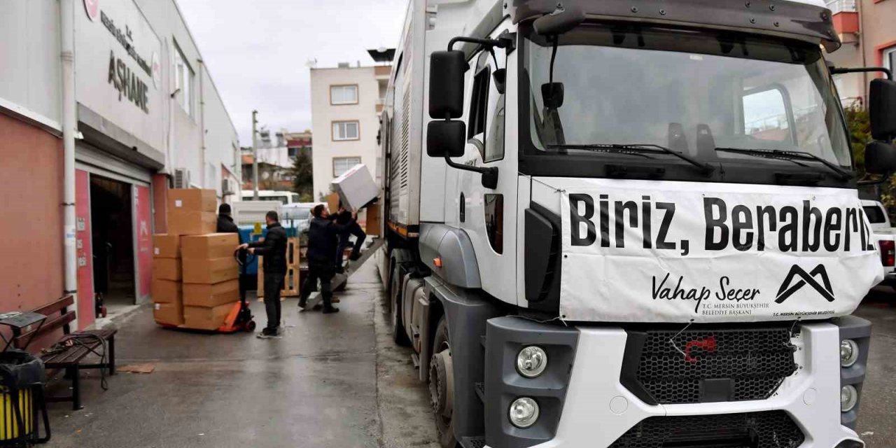 Mersin Büyükşehir Belediyesinden deprem bölgesine destek