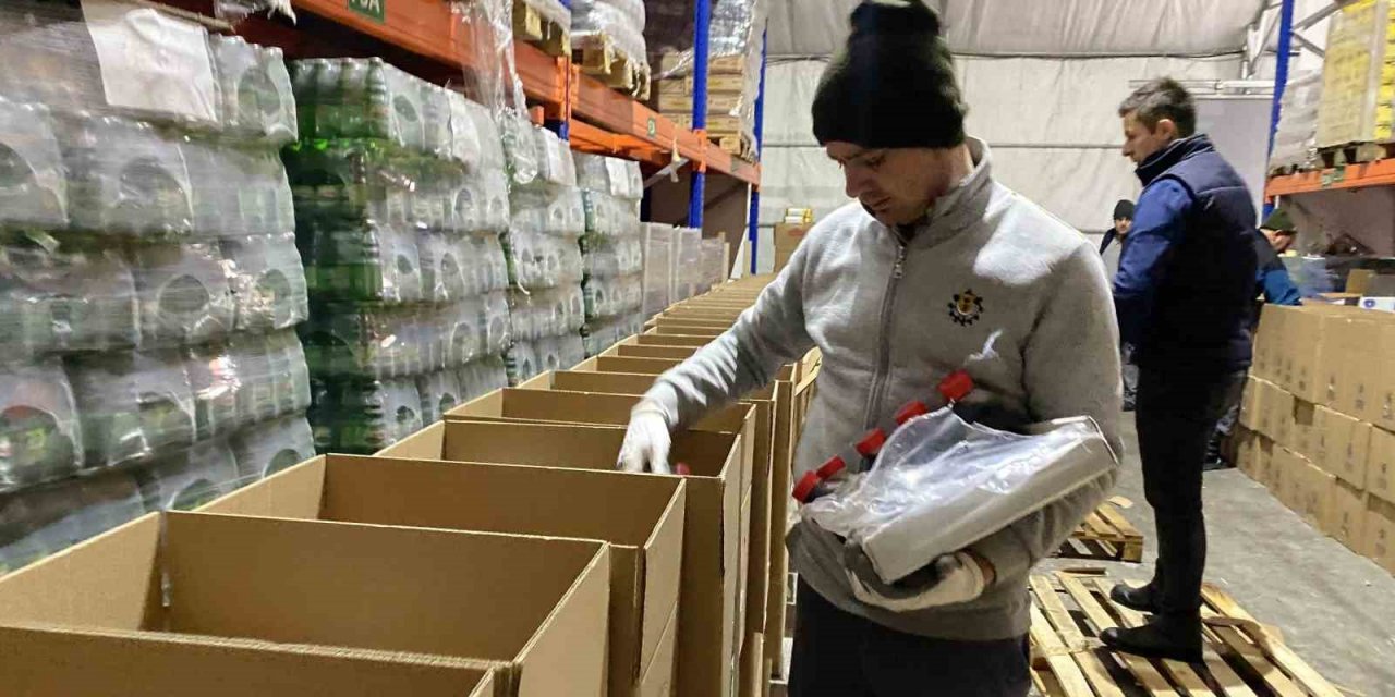 Bursa’dan Gaziantep’e erzak yardımı