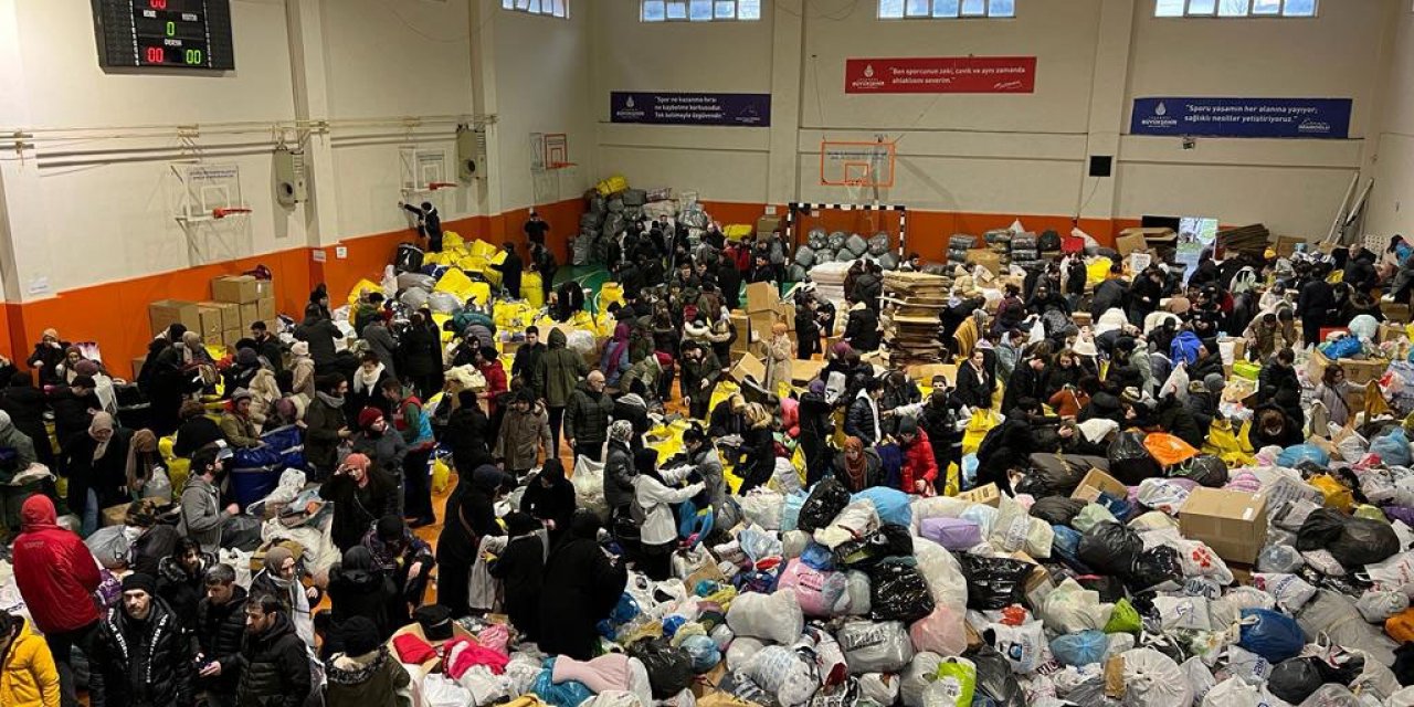 Zeytinburnulular depremzedelere yardıma koştu