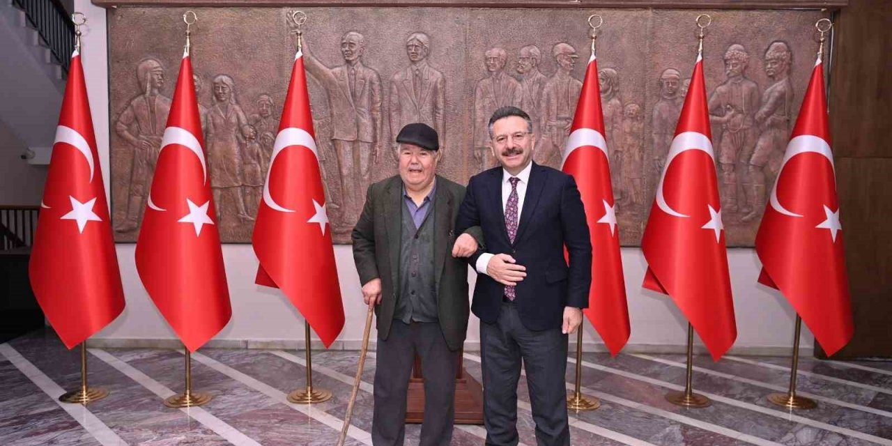 Deprem bölgesi için 500 bin TL bağışta bulundu