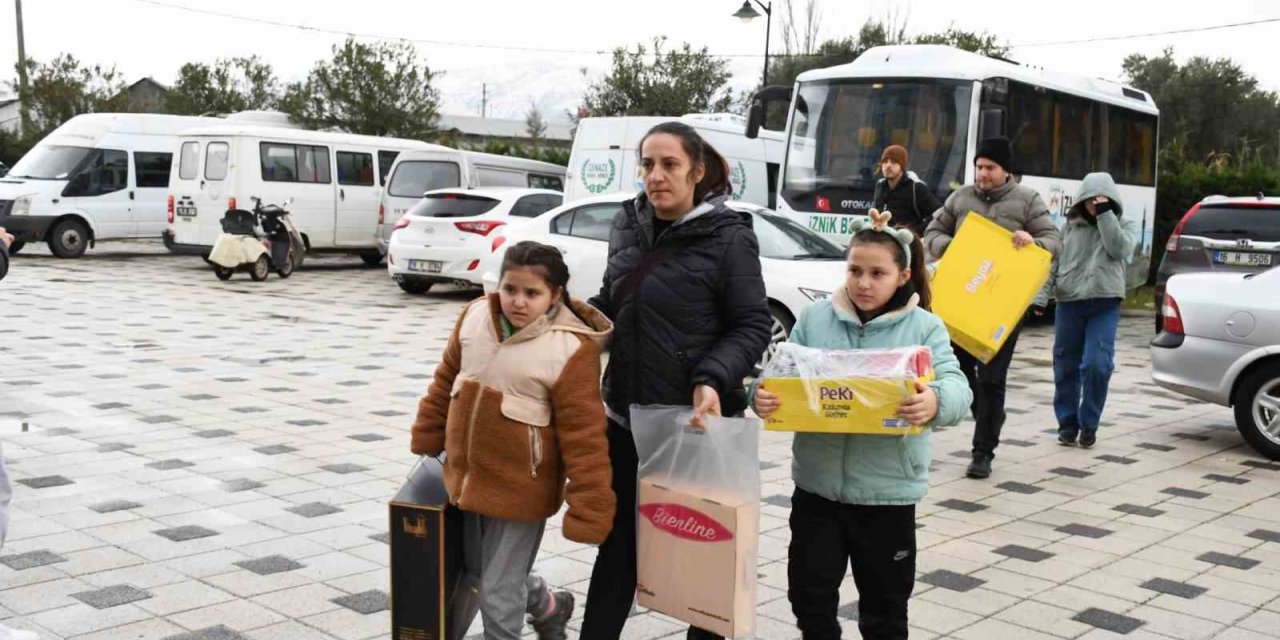 İznik’te yardımlar toplanmaya devam ediyor