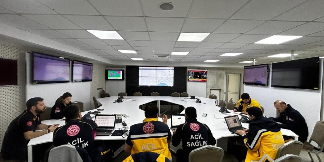 Eskişehir’in sağlık hizmetleri deprem bölgesi için seferber oldu
