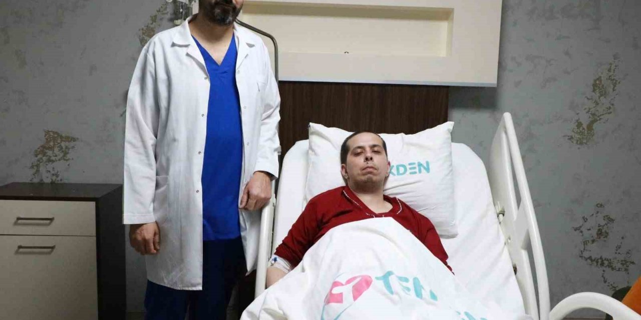 Anestezi alamayan kas hastası uyanık bir şekilde ameliyat edildi