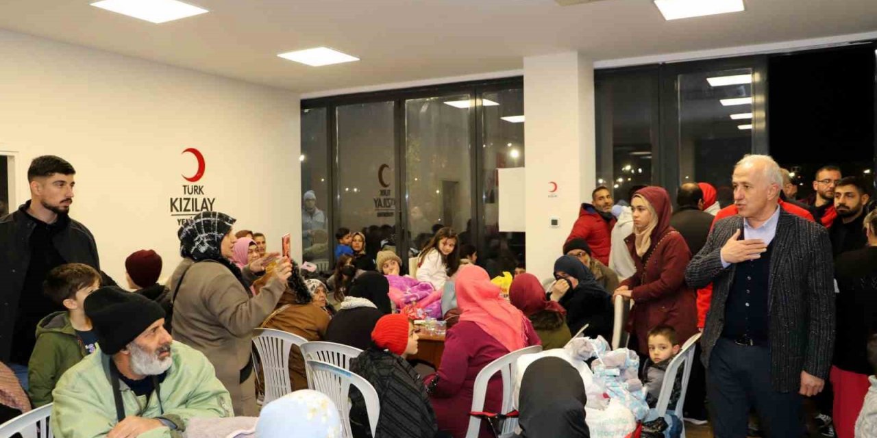 Akdeniz Belediyesi yardım kampanyası başlattı, kapılarını vatandaşa açtı