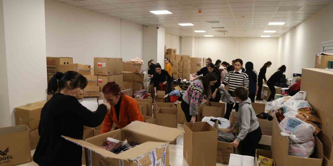 Büyükçekmeceliler "Depremzedeler için “Tek Yürek” oldu
