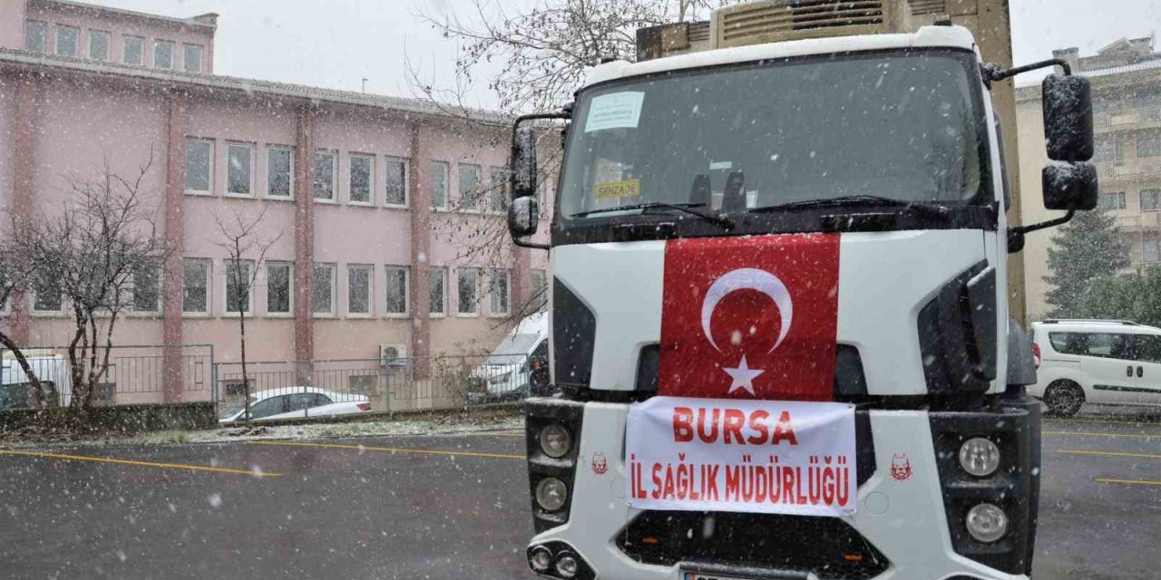 Bursa’dan deprem bölgesine tıbbi malzeme desteği