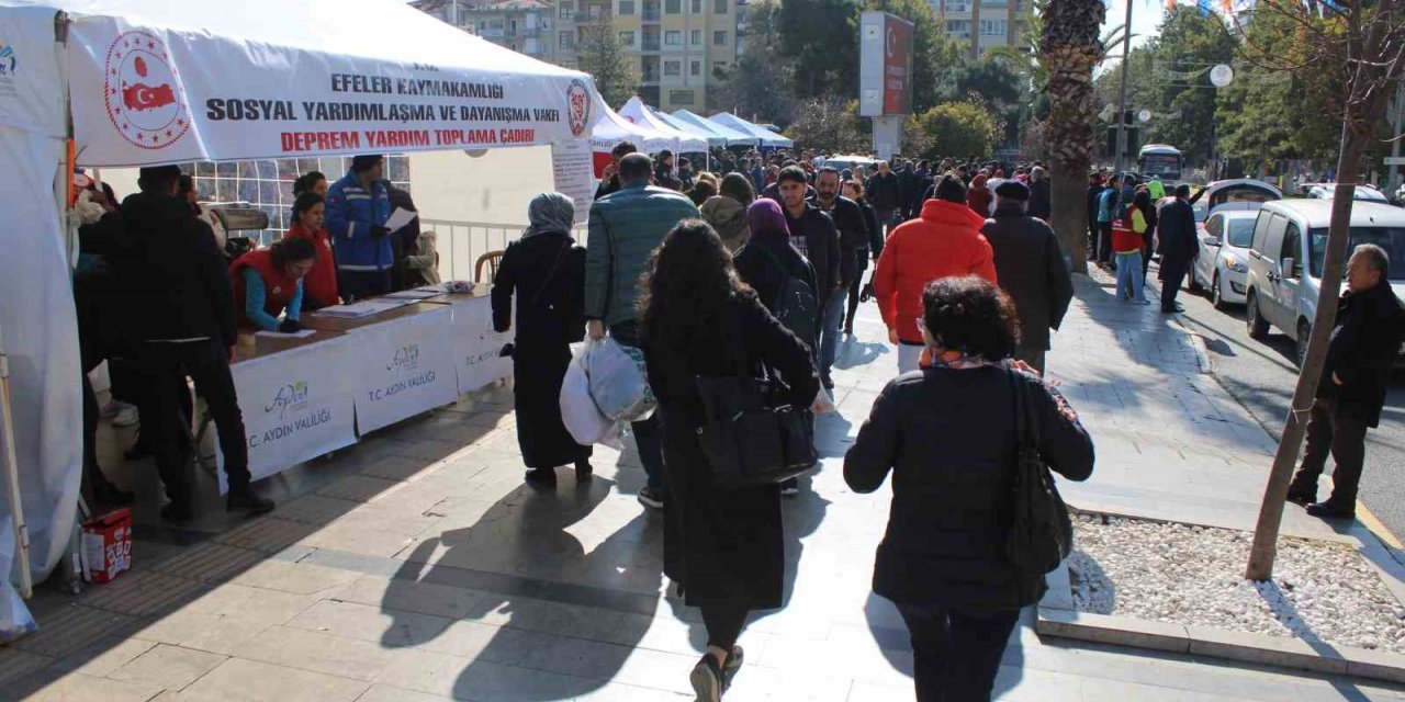 Aydınlıların depremzedeler için seferberliği devam ediyor