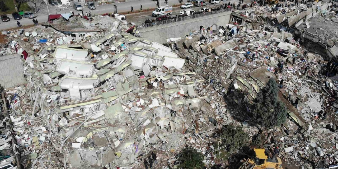 Kahramanmaraş’ta umutlu bekleyiş devam ediyor