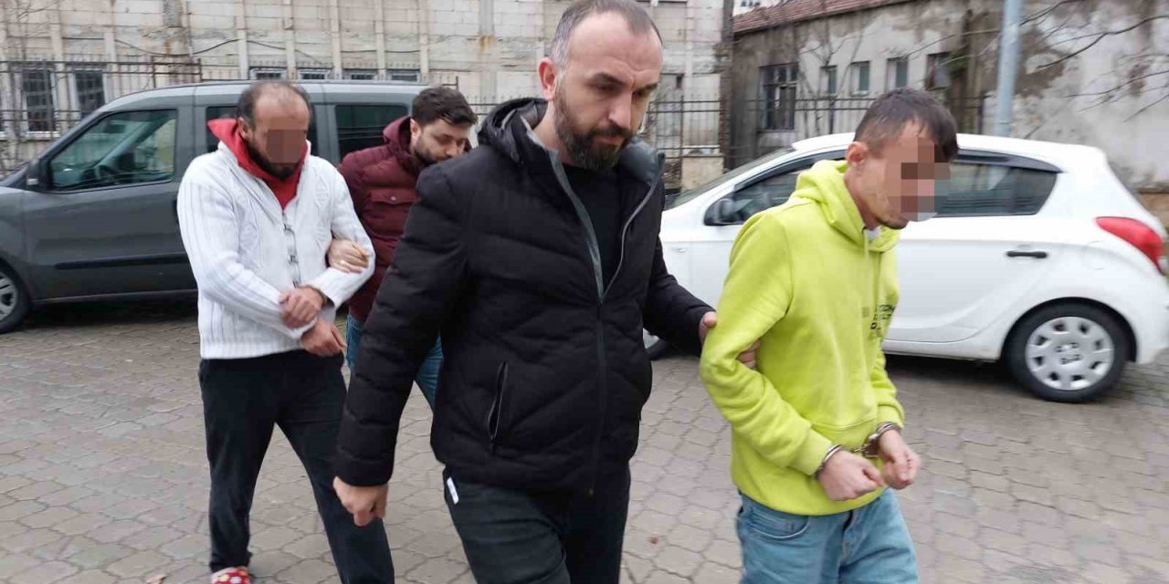 Samsun’da bıçakla yaralamaya 2 gözaltı