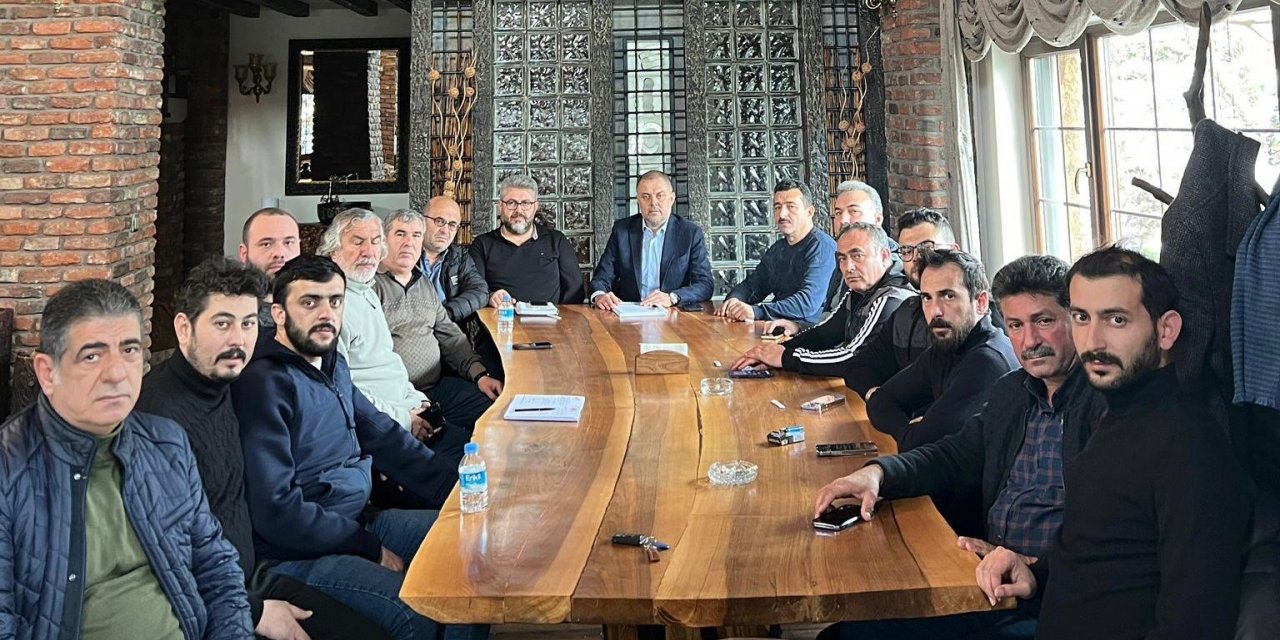 UND Kayseri’den 60 tır yardım malzemesi