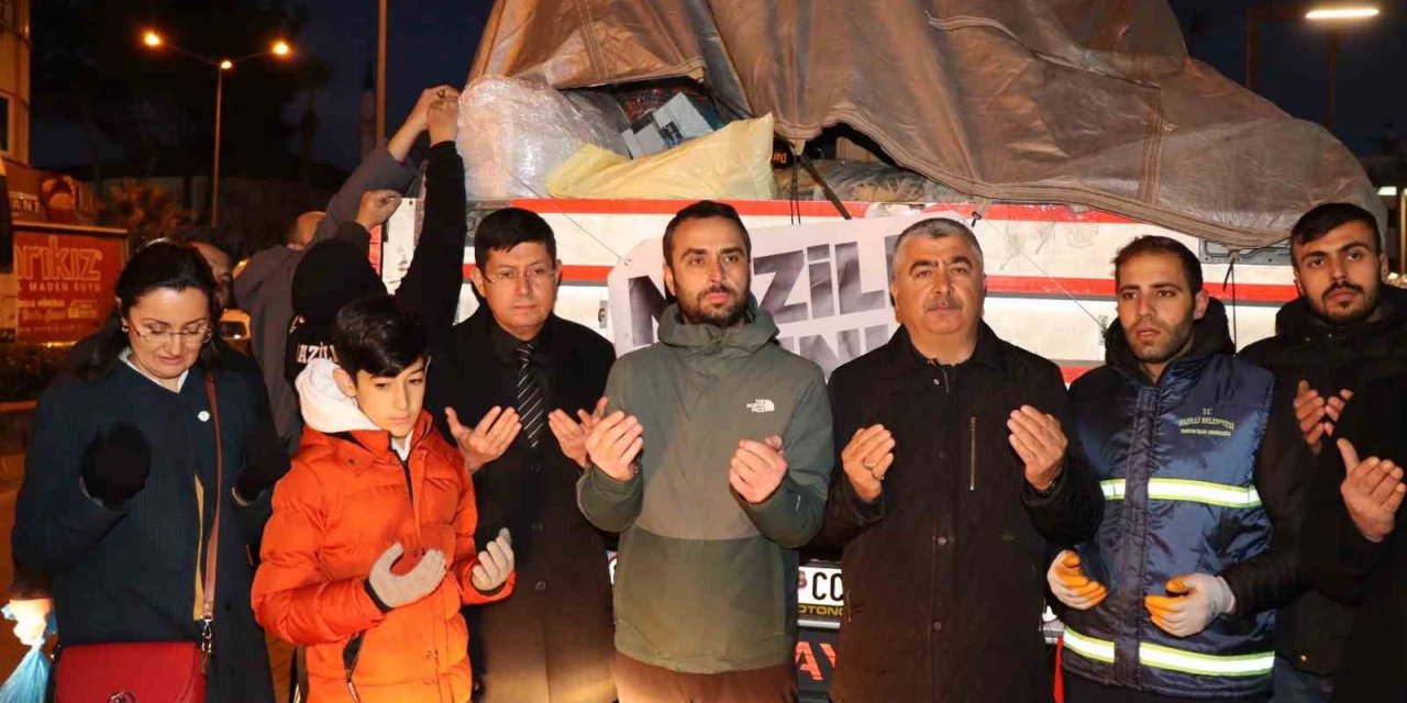 Nazilli’den otuzikinci tır dualarla yola çıktı