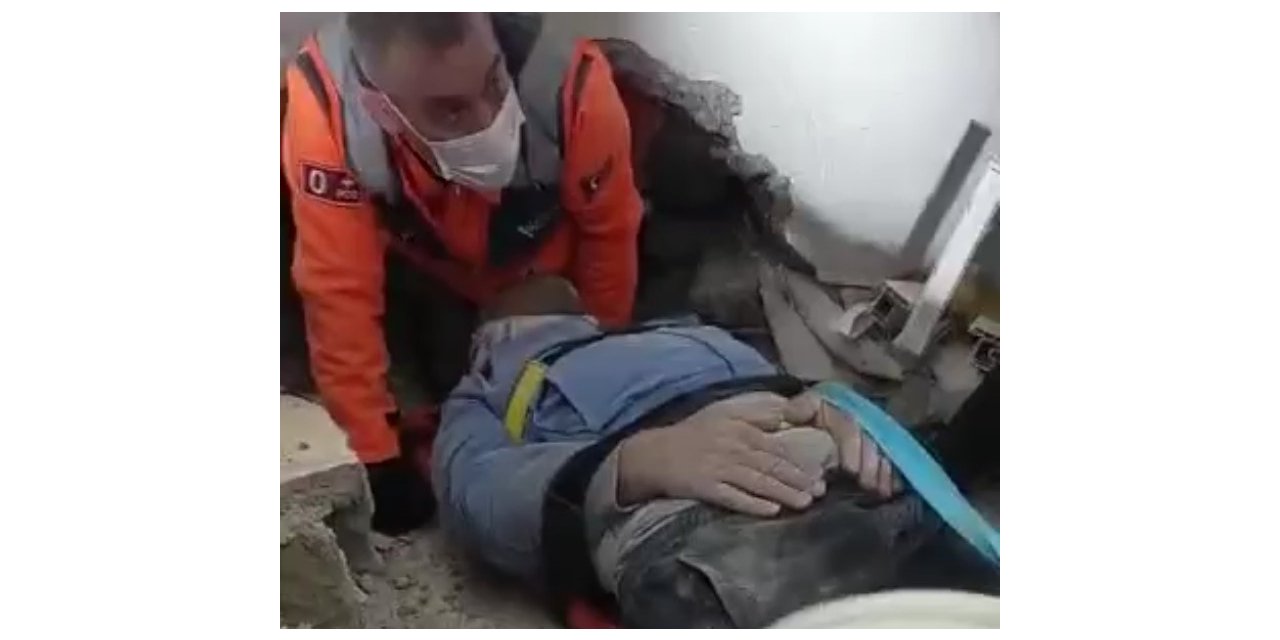 Enkaz altından kurtarma saniye saniye kaydedildi