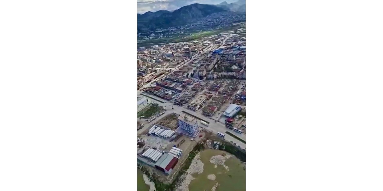 Hatay’da depremin ağır bilançosu havadan helikopterle görüntülendi
